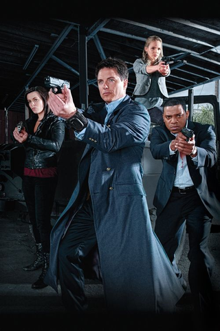 Illustration for article titled Torchwood Miracle Day Cast Pictures